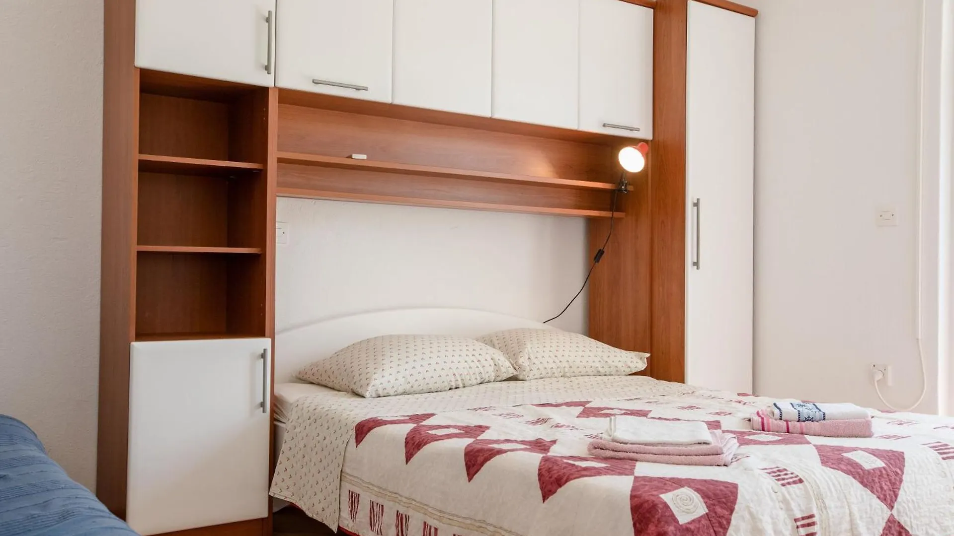 Klimatisierte Ferienwohnung In Palit Mit Pool,3 Grosser Terrasse Rab Town Croatia